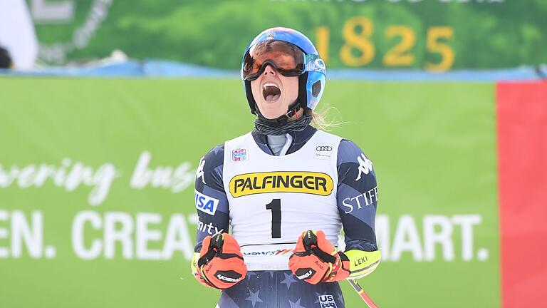 Mikaela Shiffrin - US-Skistar Mikaela Shiffrin jubelt über ihren 82. Weltcupsieg. Mikaela Shiffrin - US-Skistar Mikaela Shiffrin jubelt über ihren 82. Weltcupsieg.