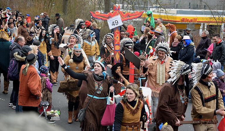 Lebensfreude pur: kleine und große Narren beim Gemünnener Züchle 2019.