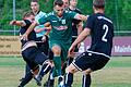 Shaban Rugovaj (Mitte) und der TSV Großbardorf (Szene vom Pokalspiel in Eisingen) gaben in einem denkwürdigen Spiel gegen den FC Geesdorf eine 2:0-Führung aus der Hand und mussten sich mit einem 2:2 begnügen.