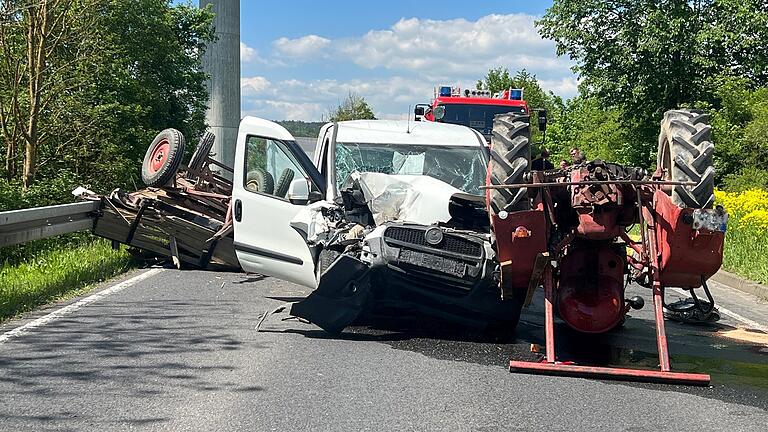 Bei einem tödlichen Unfall bei Münnerstadt ist ein 54-Jähriger ums Leben gekommen. Foto: News5/Pascal Höfig