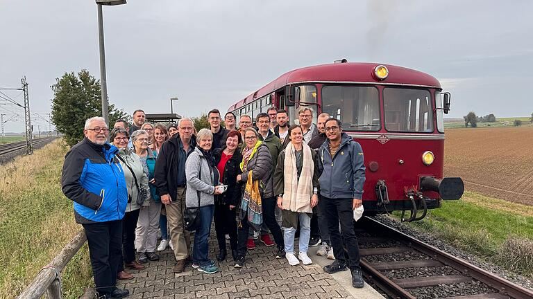 Jubiläumsausflug mit der Mainschleifenbahn von Seligenstadt bei Würzburg nach Astheim-Volkach