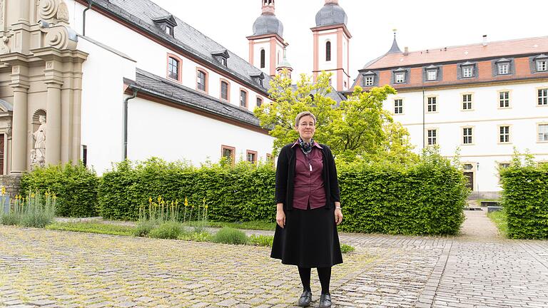 An diesem Mittwoch, 2. Juni, muss sich Schwester Juliana Seelmann aus dem Kloster Oberzell (Lkr. Würzburg) vor Gericht verantworten. Sie hat zwei Frauen aus Nigeria Kirchenasyl gewährt.