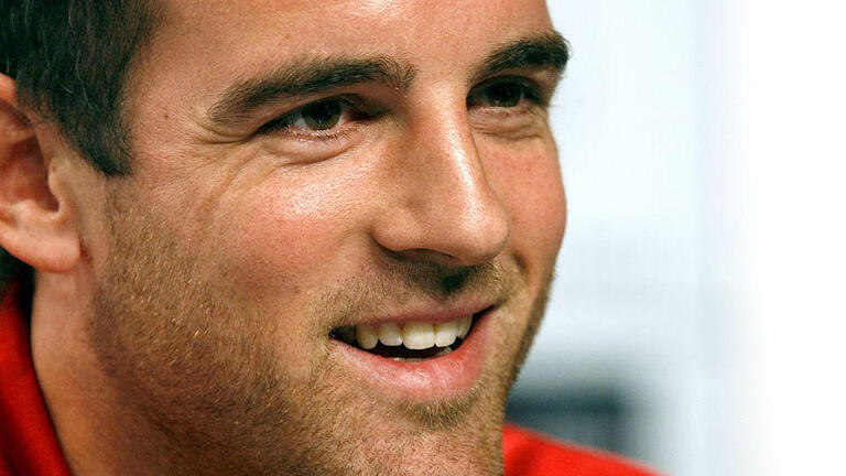 Deutsche Fußball-Nationalmannschaft - Pk - Christoph Metzelder       -  Der Spieler der deutschen Fußball-Nationalmannschaft, Christoph Metzelder, gibt am Mittwoch (30.05.2007) in Herzogenaurach (Mittelfranken) eine Pressekonferenz. Die Mannschaft bereitet sich in Herzogenaurach für das kommende EM-Qualifikationsspiel gegen San Marino am 2. Juni in Nürnberg vor. Foto: Daniel Karmann dpa/lby +++(c) dpa - Bildfunk+++