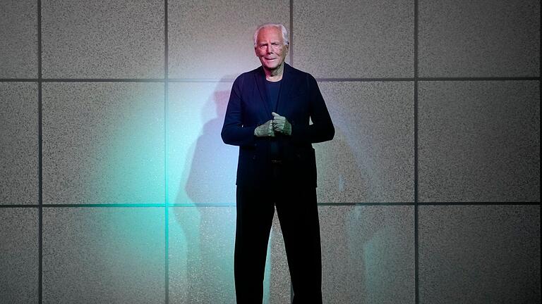 Giorgio Armani       -  Der Modemacher Armani und Loren sind befreundet.