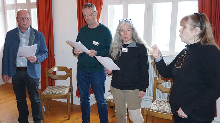 Jodelprobe mit Jodellehrerin Ingrid Hammer im Bischofsheimer Rentamt.