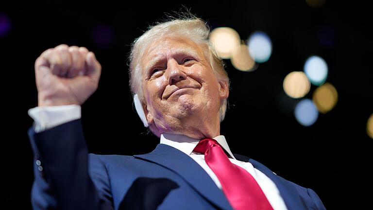 Wahlkampf in den USA - Parteitag der Republikaner - Trump ist der unangefochtene Star auf dem Parteitag. Wahlkampf in den USA - Parteitag der Republikaner - Trump ist der unangefochtene Star auf dem Parteitag.