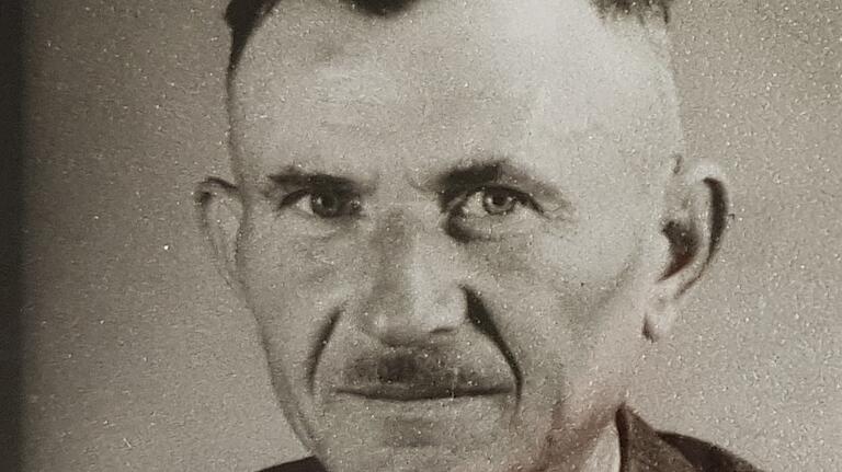 Gründete 1920 die Gärtnerei Weber in Wonfurt: Josef Weber. Gründete 1920 die Gärtnerei Weber in Wonfurt: Josef Weber.