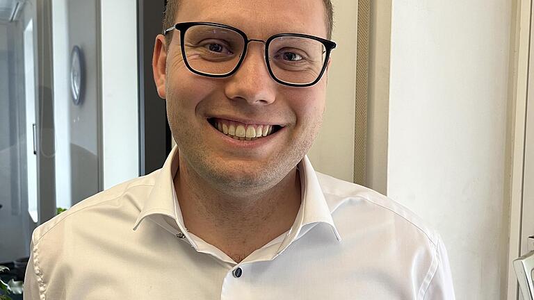 Christian Mutz ist Richter am Amtsgericht Bad Kissingen. - Christian Mutz ist Richter am Amtsgericht Bad Kissingen. Christian Mutz ist Richter am Amtsgericht Bad Kissingen. - Christian Mutz ist Richter am Amtsgericht Bad Kissingen.