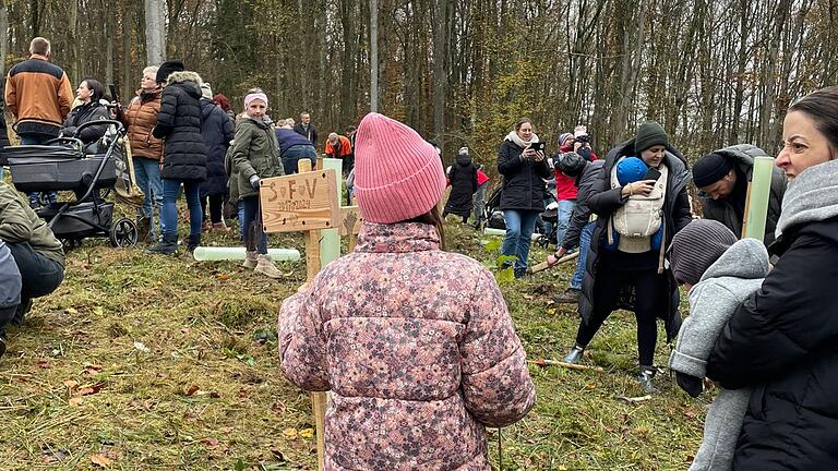 In Waldbüttelbrunn kann für jedes neugeborene Kind ein neuer Baum gepflanzt werden.