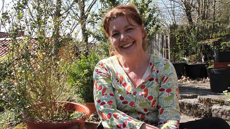 Gartenexpertin Brigitte Goss aus Burghausen hat jetzt ihre eigene Website eröffnet. Und zeitgleich hat der MDR ihr eine eigene Rubrik gegeben. 'Natürlich gärtnern mit Brigitte' gibts wöchentlich.Kerstin Väth - Gartenexpertin Brigitte Goss aus Burghausen hat jetzt ihre eigene Website eröffnet. Und zeitgleich hat der MDR ihr eine eigene Rubrik gegeben. 'Natürlich gärtnern mit Brigitte' gibts wöchentlich.Kerstin Väth Gartenexpertin Brigitte Goss aus Burghausen hat jetzt ihre eigene Website eröffnet. Und zeitgleich hat der MDR ihr eine eigene Rubrik gegeben. 'Natürlich gärtnern mit Brigitte' gibts wöchentlich.Kerstin Väth - Gartenexpertin Brigitte Goss aus Burghausen hat jetzt ihre eigene Website eröffnet. Und zeitgleich hat der MDR ihr eine eigene Rubrik gegeben. 'Natürlich gärtnern mit Brigitte' gibts wöchentlich.Kerstin Väth