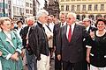 Nur für wenige Augenblicke zeigte sich Bundespräsident Roman Herzog im Juni 1997 vor dem Rathaus (rechts neben dem Bundespräsidenten: Wolfgang Bötsch, Barbara Stamm und Jürgen Weber).