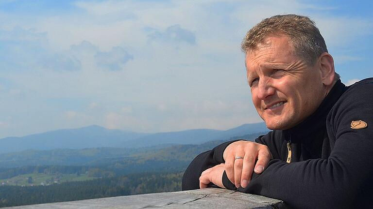 Autor Frank Schröpfer.