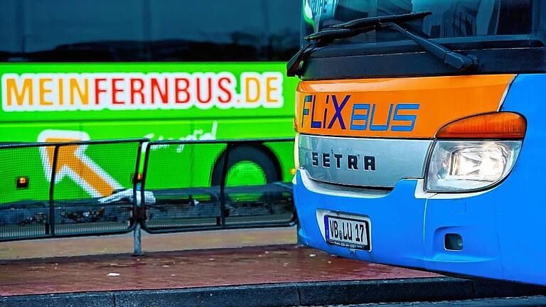 Fernbusse - Fernbusse in Hannover. In diesem Jahr wird die Zahl der Fahrgäste um die 20 Millionen liegen. Fernbusse - Fernbusse in Hannover. In diesem Jahr wird die Zahl der Fahrgäste um die 20 Millionen liegen.