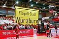 Mit einer beeindruckenden Choreografie begrüßten die Fans der Würzburg Baskets ihre Mannschaft zum ersten Play-off-Heimspiel in acht Jahren.&nbsp;