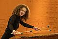 Percussionistin Clara de Groote wird im zweisätzigen Marimba-Concerto von Séjourn ein energetisch geladenes Spiel präsentieren. Foto: Monika Lawrenz       -  Percussionistin Clara de Groote wird im zweisätzigen Marimba-Concerto von Séjourn ein energetisch geladenes Spiel präsentieren. Foto: Monika Lawrenz
