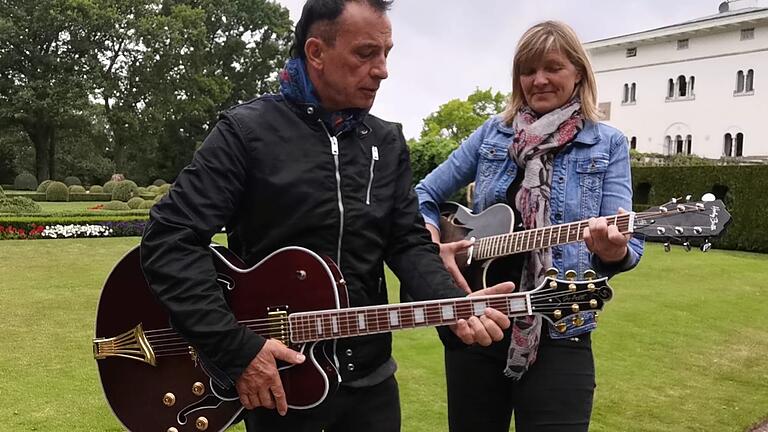 'The Band MLP - Music Live Performance by Stephanie & Franz' lädt am Samstag zum ersten Lauschkonzert in der Stadthalle Arnstein ein. 'The Band MLP - Music Live Performance by Stephanie & Franz' lädt am Samstag zum ersten Lauschkonzert in der Stadthalle Arnstein ein.