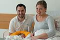Kilian und Sonja Beck freuen sich über ihren Sohn Julius Valentin, der am Neujahrstag in der KWM-Missioklinik geboren wurde.