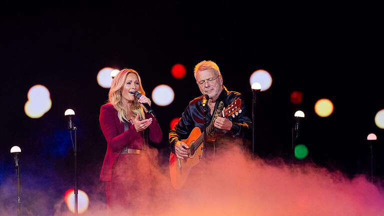 Die Helene-Fischer-Show       -  Sängerin Helene Fischer und Sänger Reinhard Mey.