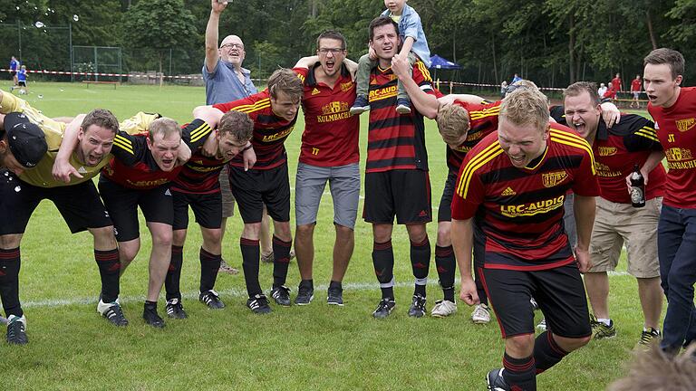 Impressionen vom Relegationsspiel um den Aufstieg in die Kreisliga zwischen der SG Windshausen/Brendlorenzen und der SG Heustreu/Hollstadt, das mit einem 2:0-Sieg für Heustreu/Hollstadt endete.