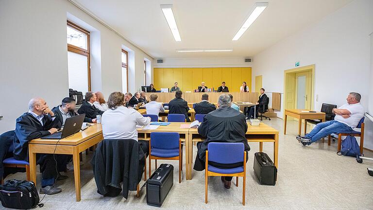 Vier der fünf Angeklagten haben im Prozess vor dem Landgericht Schweinfurt bereits gestanden, was ihnen die Anklage vorwirft. Am 29. September soll ein Urteil fallen.