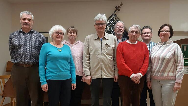 Im Bild: Heinz Bauer, Annemarie Lindner, Birgit Hofmann, Andreas Schabel, Burkhard Heinemann, Wilfried Hopp, Bernhard Oberländer und Heike Bauer. Im Bild: Heinz Bauer, Annemarie Lindner, Birgit Hofmann, Andreas Schabel, Burkhard Heinemann, Wilfried Hopp, Bernhard Oberländer und Heike Bauer.