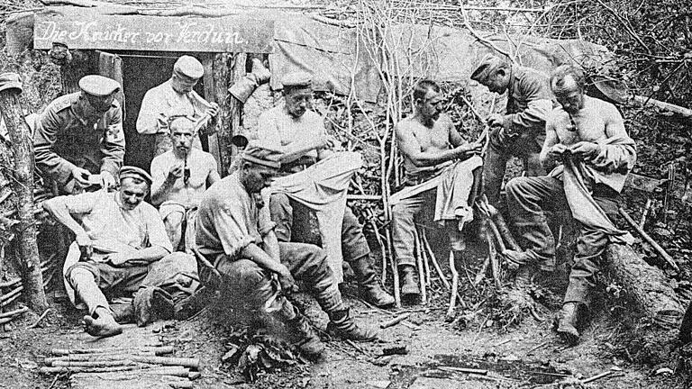 Verdun       -  Deutsche Soldaten im Schützengraben