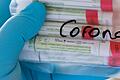 Proben für Corona-Tests werden in einem Labor für die weitere Untersuchung vorbereitet. Seit 1. Juli dürften sich bayernweit alle Bürger testen lassen. Die Kosten werden übernommen.