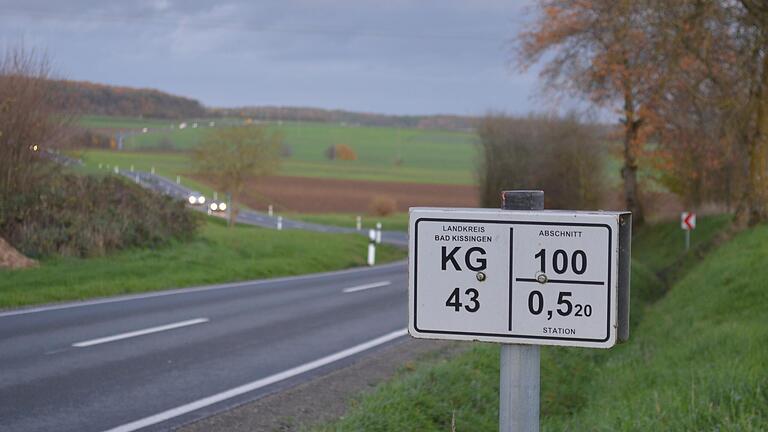 Wie lange wird es die Abzweigung der KG 43 in Richtung Eltingshausen noch geben? Die Entwurfsplanung für die neue B 286 ist jedenfalls fertig.