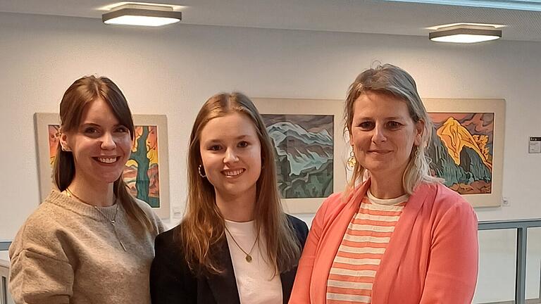 Sie helfen - Stephanie Tratt (von links), Lea Behr, Rita Hillenbrand Sie helfen - Stephanie Tratt (von links), Lea Behr, Rita Hillenbrand