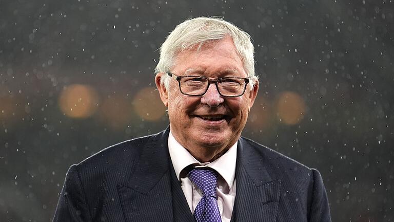 Sir Alex Ferguson       -  Sir Alex Ferguson beendet seine Rolle als Club-Botschafter von Manchester United.