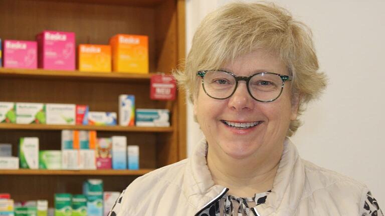 Elke Schenker schließt die Marien-Apotheke in Bad Neustadt. Die Elstal-Apotheke in Oberelsbach führt sie weiter. Elke Schenker schließt die Marien-Apotheke in Bad Neustadt. Die Elstal-Apotheke in Oberelsbach führt sie weiter.