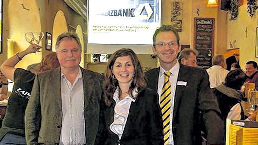 Wirtschaft in der Wirtschaft: Steuerberater Thomas Wahler, Nina Strunz (Allianz Global Investors) und der Direktor der Commerzbank Würzburg Bern Mill bei &bdquo;Wirtschaft am Nachmittag&ldquo; im CU.