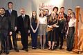 Glückliche Gesichter nach einem gelungenen Konzert als Generalprobe auf die Abitur-Prüfungen in Musik. Im Kloster Wechterswinkel bedankten sich (von links) Musiklehrer Urs John, Schulleiter Robert Jäger und Musiklehrer Heinz Pallor bei Paula Zeeb, Johanna Keil, Andreas Hiby, Sarah Beck, Peter Diestel, Antonia Schmitt, Nils Simon, Nico Benkert und Elisabeth Kritzer.