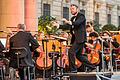 Enrico Calesso und das Philharmonische Orchester bei der Nachtmusik des Mozartfests 2023. Man beachte: Die Celli sitzen rechts außen.
