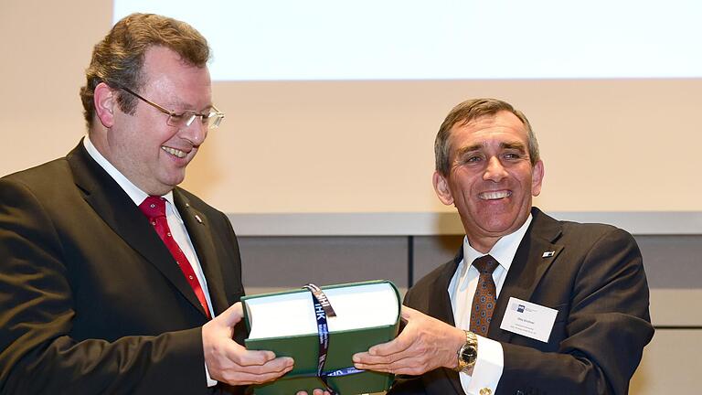 Neuer IHK-Präsident       -  Übergabe des Präsidentenamtes der IHK Würzburg-Schweinfurt