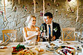 Hochzeit feiern trotz Coronavirus       -  Mit einem Glas Sekt nach der Trauung anstoßen - das gehört zu einer Hochzeit dazu. Doch durch das Coronavirus konnten viele Hochzeiten nicht wie geplant gefeiert werden.