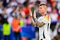 Euro 2024: Spanien - Deutschland       -  Toni Kroos bedankt sich nach dem EM-Aus bei den Fans für die Unterstützung.