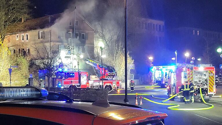 Brand in leerstehendem Haus in Bad Brückenau       -  Brand in leerstehendem Haus in Bad Brückenau