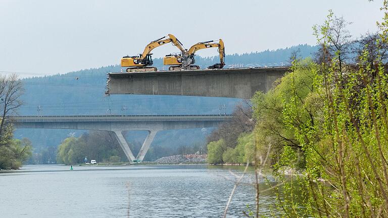 Die Mainbrücke bei Gemünden aus dem Jahre 1974 musste 2018 wieder erneuert werden.