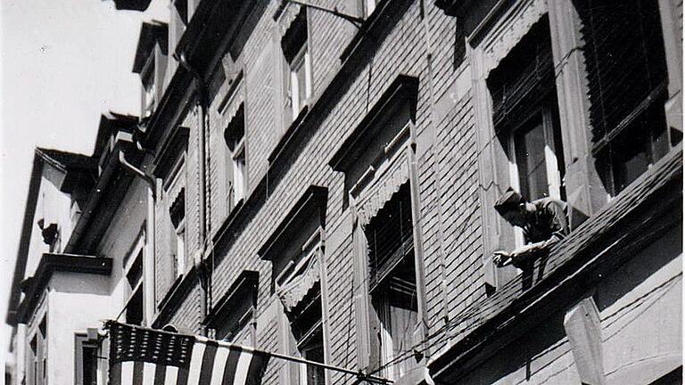 Das Hauptquartier des 253. Infanterie Regiments in der Hauptstraße 89. Das Hauptquartier des 253. Infanterie Regiments in der Hauptstraße 89.