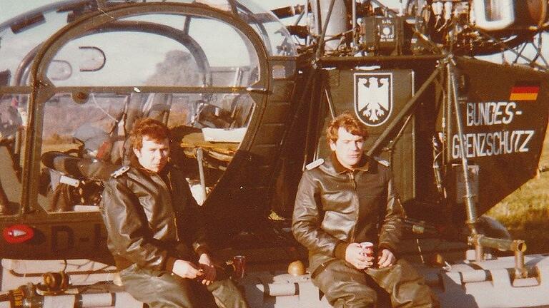 Frühstückspause: Klemens Damm (links) und ein Kollege von der Grenzschutz-Fliegergruppe in St. Augustin bei der Seeflugausbildung 1979. Frühstückspause: Klemens Damm (links) und ein Kollege von der Grenzschutz-Fliegergruppe in St. Augustin bei der Seeflugausbildung 1979.