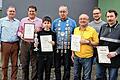 Der Vorsitzende des Schwarzacher Sportangelvereins Walter Link (links) zeichnete (von links) Günter Schellhorn (Ehrenmitglied), Marvin Götz (Vereinsmeister Jugend), Bernhard Vollhals (Anglerkönig), Claudius Feidel (Sieger Jahreseröffnungsangeln), Florian Wandelt (Vereinsmeister) und Heinrich Kuhn (25 Jahre Mitglied) aus.