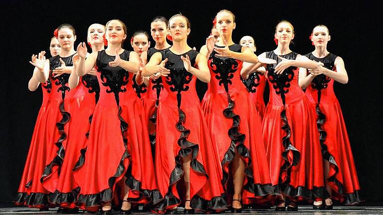 Ebenfalls Sieger in ihrer Kategorie wurden die Schülerinnen der Leistungsklasse 2 und 3 mit ihrem Flamenco.