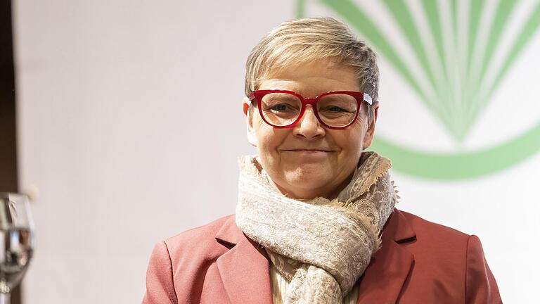 Sabine Dittmar (SPD) - Sabine Dittmar (SPD) Sabine Dittmar (SPD) - Sabine Dittmar (SPD)