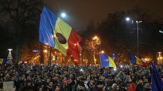 Bukarest       -  Zum Sieg von Iohannis dürfte die hohe Mobilisierung der Wähler beigetragen haben. Foto: Mircea Rosca