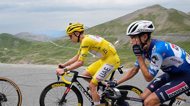 Tour de France - 19. Etappe       -  Tadej Pogacar auf der 19. Etappe der 111. Tour de France.