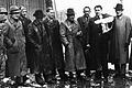 Am 2. Mai 1945 stellte sich der Raketen-Ingenieur Wernher von Braun (Dritter von rechts, mit gebrochenem Arm) zusammen mit einigen Kollegen aus seinem Team den US-Streitkräften in einem Hotel im Allgäu. Im August ging es dann nach Bad Kissingen.