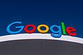 Google       -  Die Stellung von Google Diensten wird durch eine Einigung mit dem Bundeskartellamt geschwächt (Archivbild).