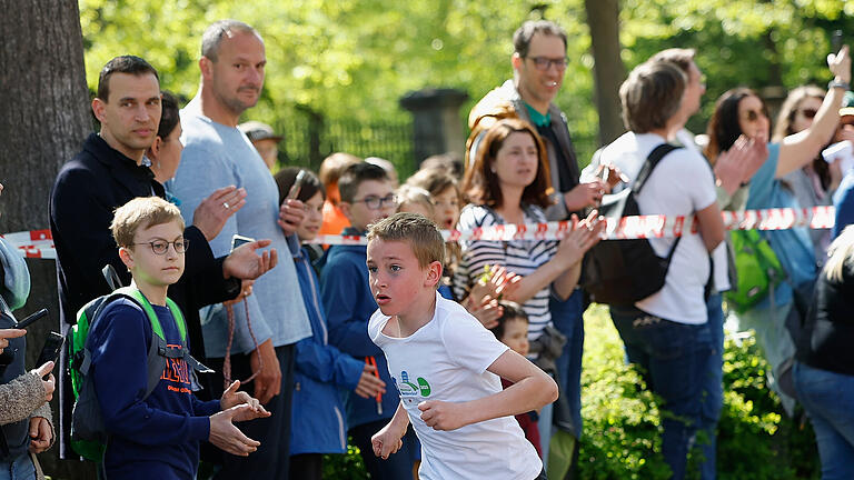 Der 33. Würzburger Residenzlauf       -  Der 33. Würzburger Residenzlauf, 30.04.2023

Lauf der Schulen