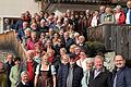 Gruppenfoto vor dem Gasthof Huber in Mühlbach/Gais. Vorne rechts: Der Vorsitzende des Vereinsring Mühlbach und Erster Bürgermeister von Karlstadt, Michael Hombach, und der Fraktionsvorsitzende von Mühlbach/Gais, Karl Wolfsgruber.